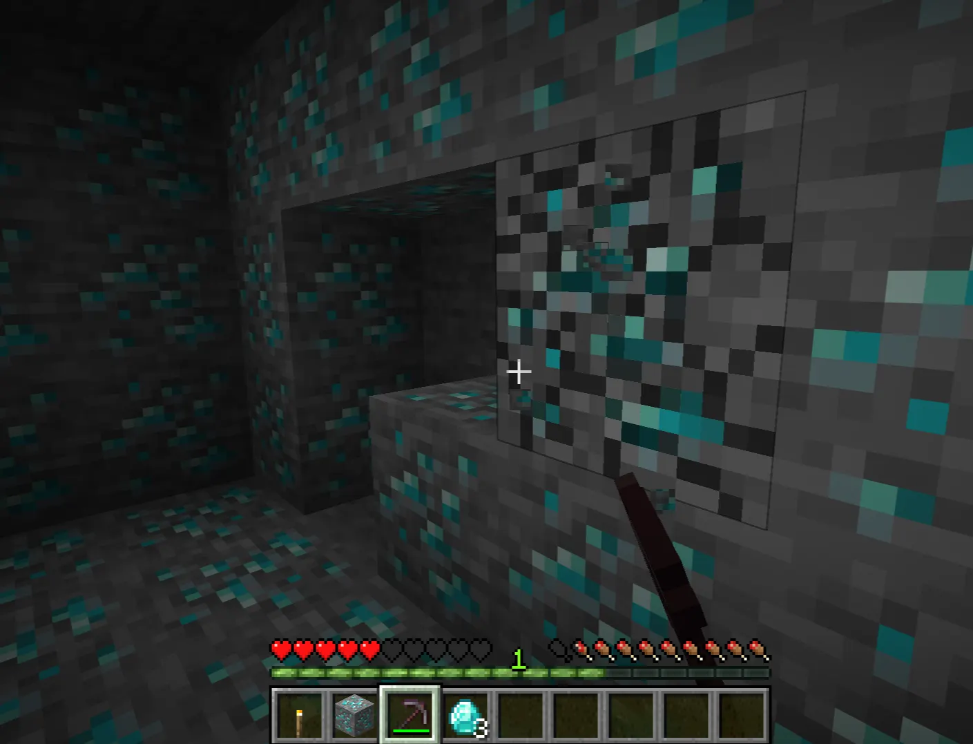 Mining diamond ore with Fortune III in Minecraft