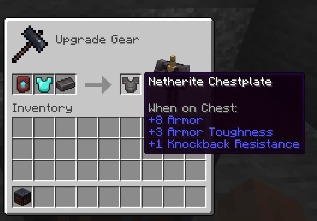Minecraft smithing table upgrading diamond armor into Netherite armor using smithing template