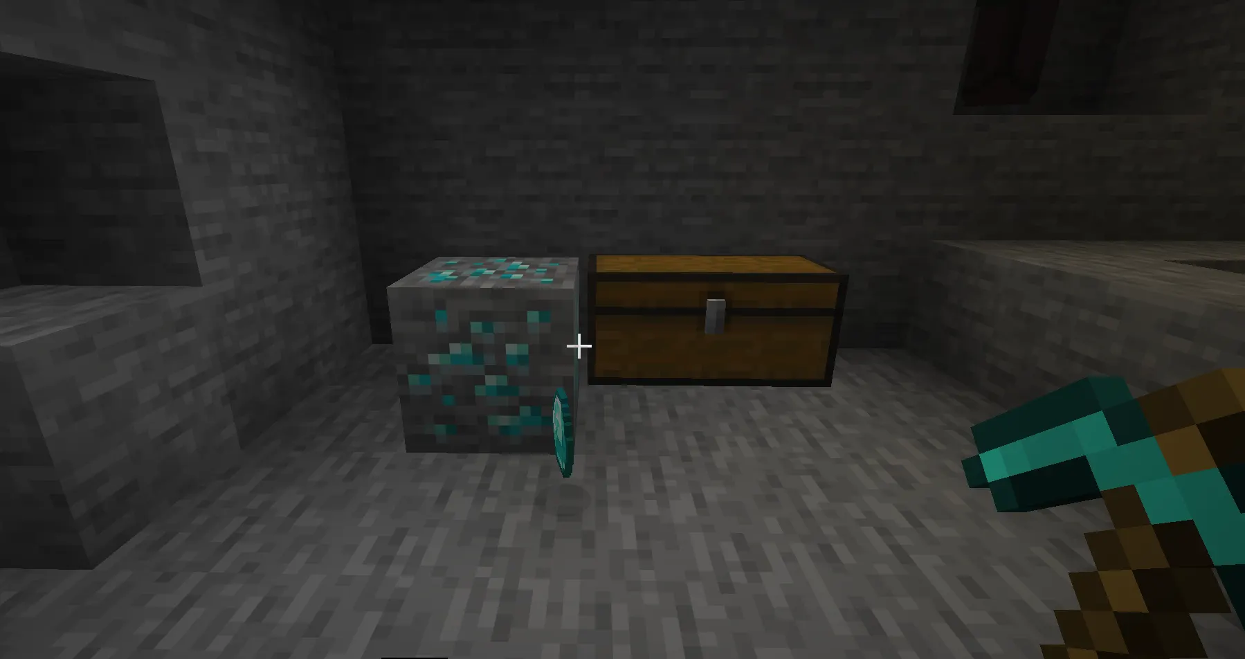 Repairing a Mending tool with experience orbs in Minecraft